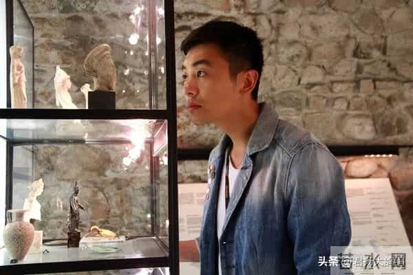 41岁朱亚文再破“天花板”，曾当众嘲讽郭麒麟的他，终于赢来翻身