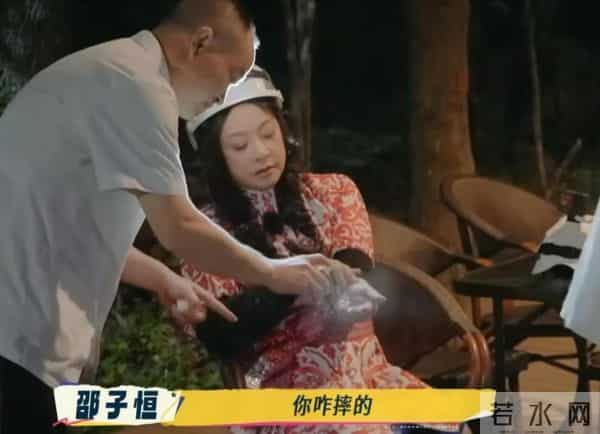 还是得认命！75岁意外摔倒、分不清人的刘晓庆，终要败在年龄上了