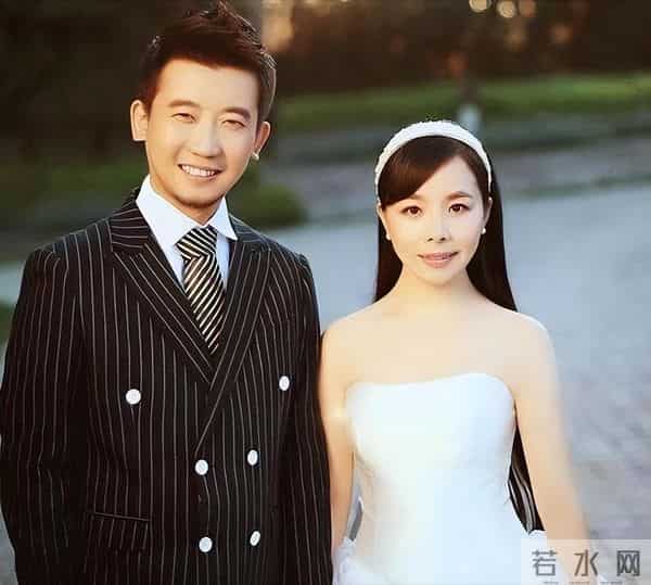 原来王二妮丈夫是他，二人青梅竹马长相惊艳朱迅，难怪她不选云飞