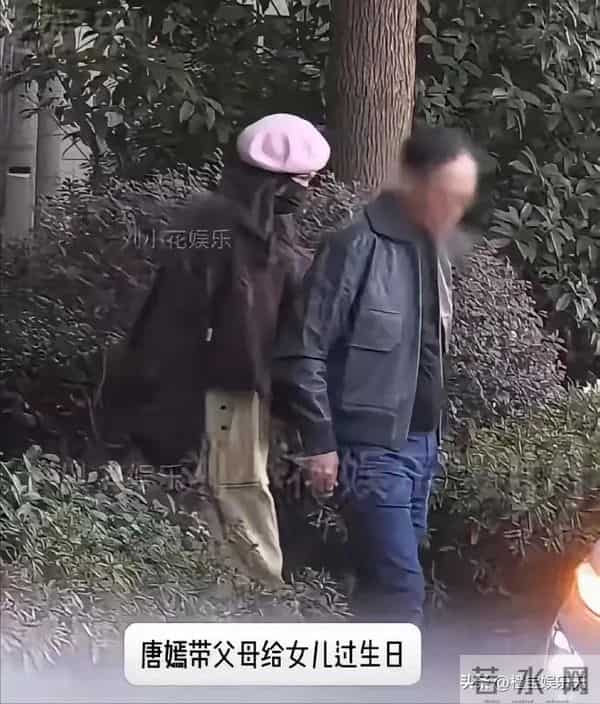 罗晋父亲葬礼刚过就复工，唐嫣母女过生日，又被审判了一波！