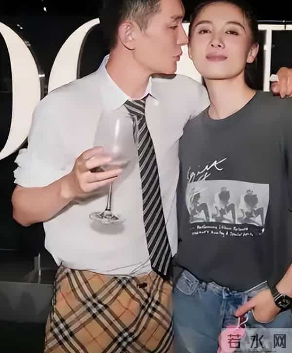 官媒发文,高调官宣45岁宋佳喜讯,她让整个娱乐圈刮目相看