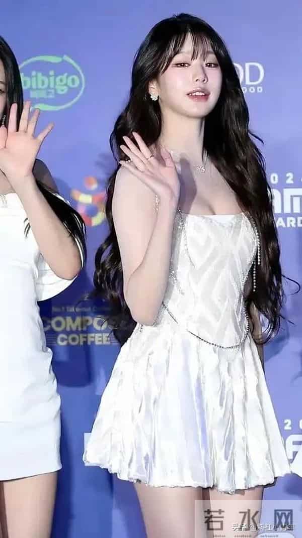 张元英的“身材神话”:完美背后的争议漩涡