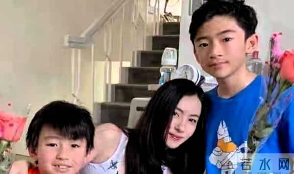 谢霆锋把重心放回俩儿子!和王菲13年感情,终究抵不过血浓于水