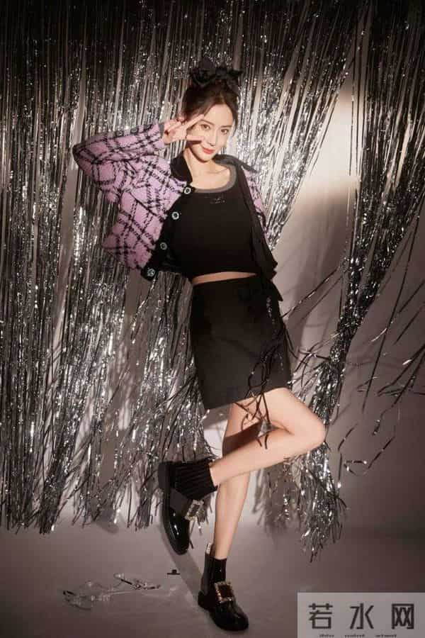 杨颖造型又有新话题,跨年晚会三款造型又美又飒,私服才是真功夫