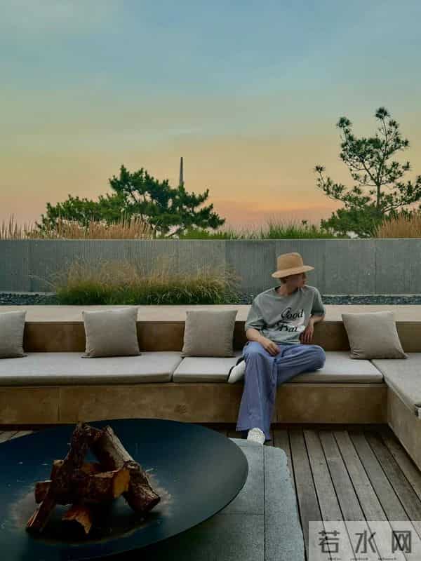 32岁白敬亭的豪宅火了,全屋精致奢华,没有一丝俗气,真高级!