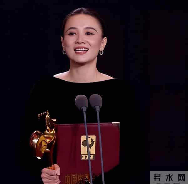 官媒发文,高调官宣45岁宋佳喜讯,她让整个娱乐圈刮目相看