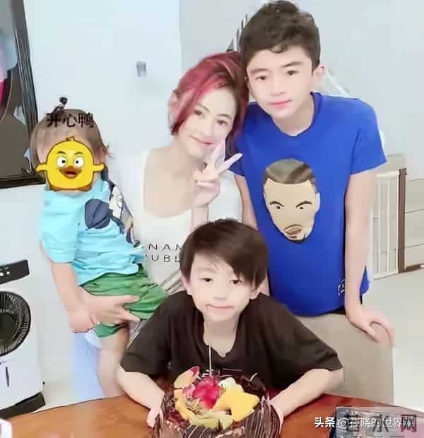 与谢霆锋分开14年后，45岁张柏芝高调官宣喜讯，原来一切早有预兆