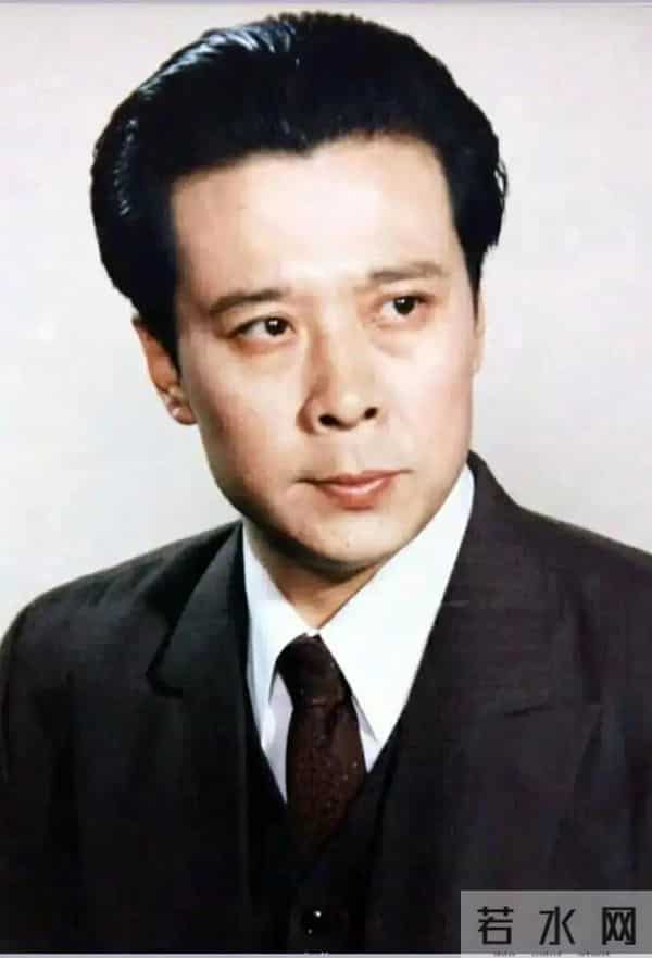 73岁“刘备”现状:二弟、三弟接连去世,晚年脱发老态龙钟