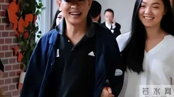 李连杰四个女儿，命运差距大，大女儿36岁还未婚，利智女儿上哈佛