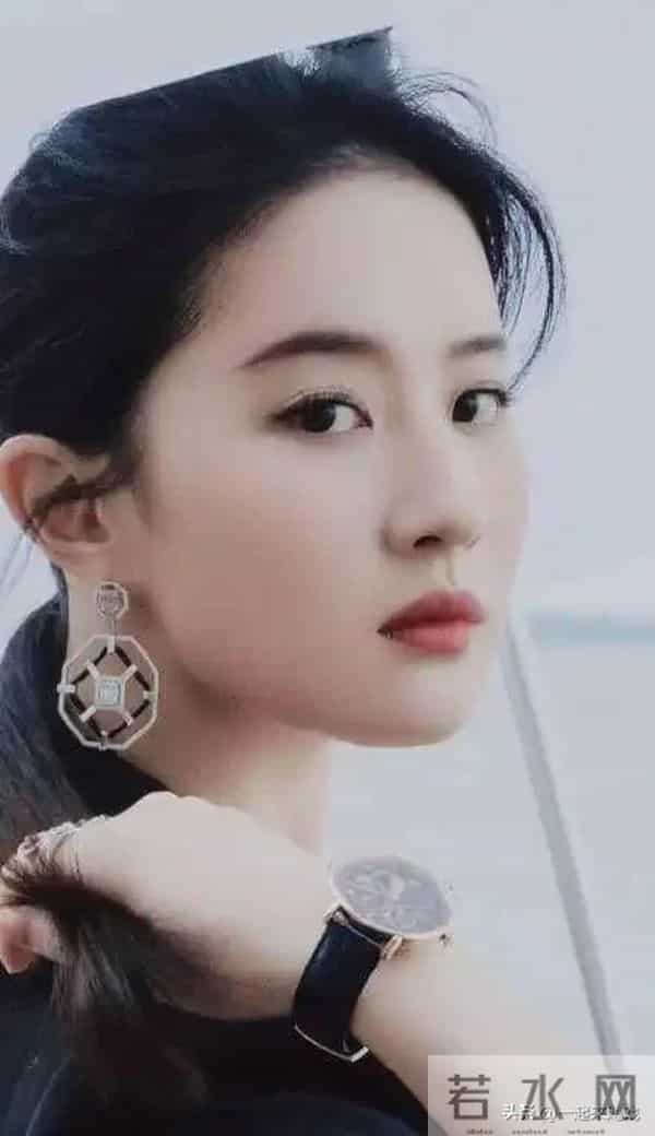 刘亦菲的美,清冷仙气,美得人不敢靠近