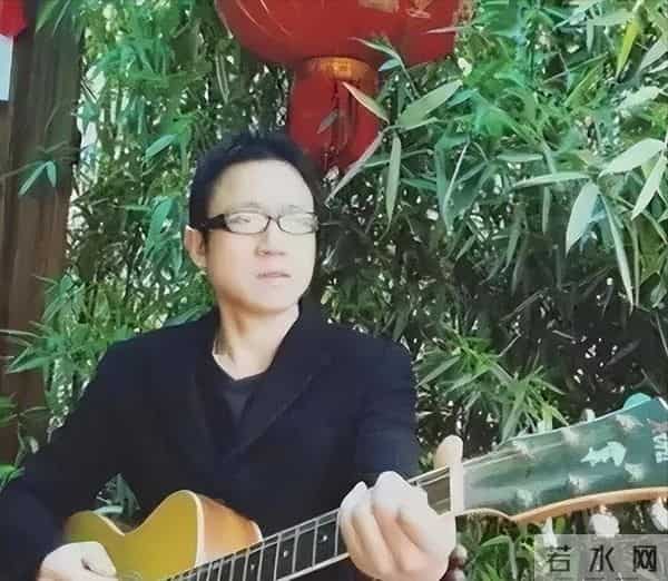 30年写歌越写越穷，前妻失望选择离婚，谁料51岁靠一首歌一夜成名