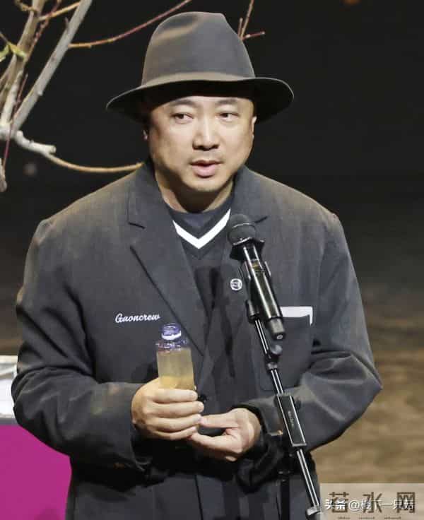 53岁徐峥没有想到 因为母校上戏理发阿姨的一句喊话 实现了口碑暴增