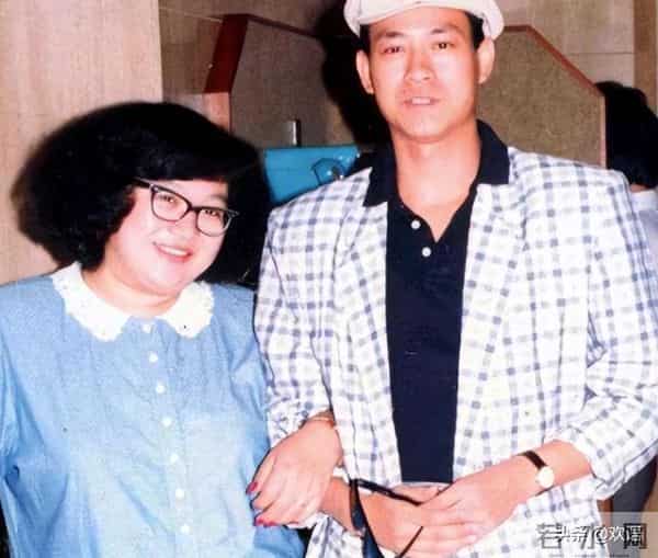 3段婚史4个女儿，靠妻上位却婚内出轨，曾抛妻弃女的他如今怎样