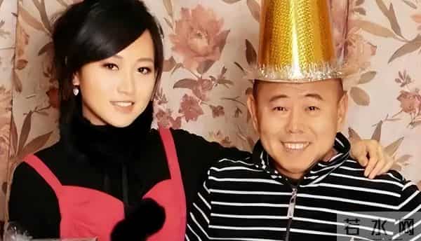 再多钱有什么用?潘长江女儿如今的现状,给所有父母提了个醒