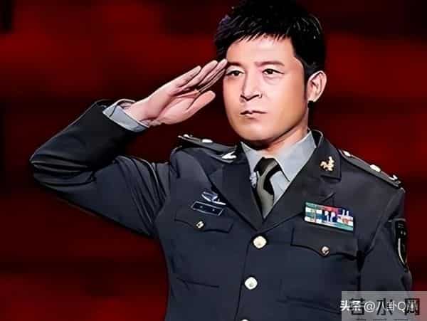 他是最干净的男演员,连登17次春晚,28年婚姻无绯闻,女儿很优秀