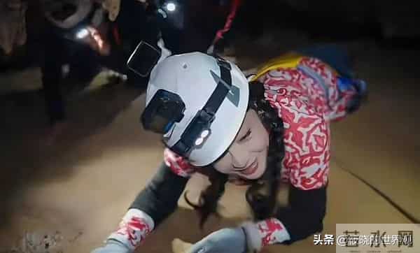 75岁刘晓庆频繁摔倒、认错人,在她身上令人担心的事情还是发生了