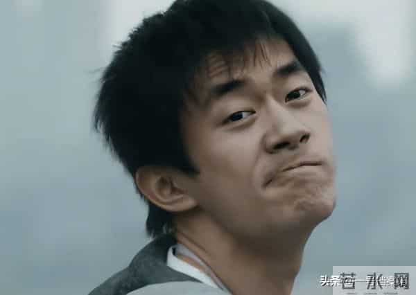 王晶谈易烊千玺拿奖，几句话透露出不一样的信息，令人感慨