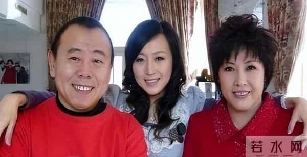 钱再多有什么用？嫁给富豪13年、独守娘家的潘阳，给女性们提了醒