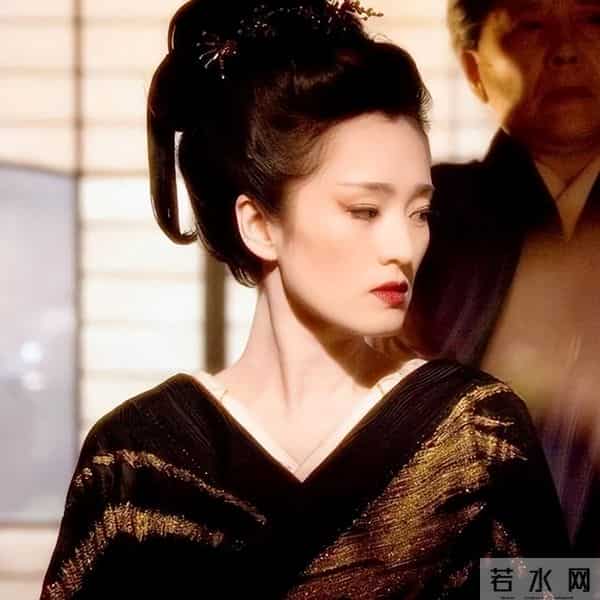 59岁巩俐现状令人感慨，白发皱纹显苍老，给“丁克”们提了个醒