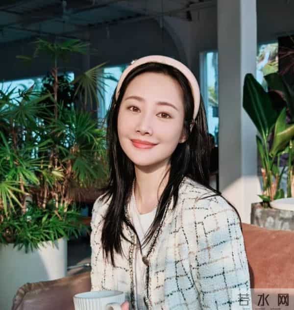 原来他们是夫妻,为爱"捞钱"理直气壮 如今演《大生意人》终于红了