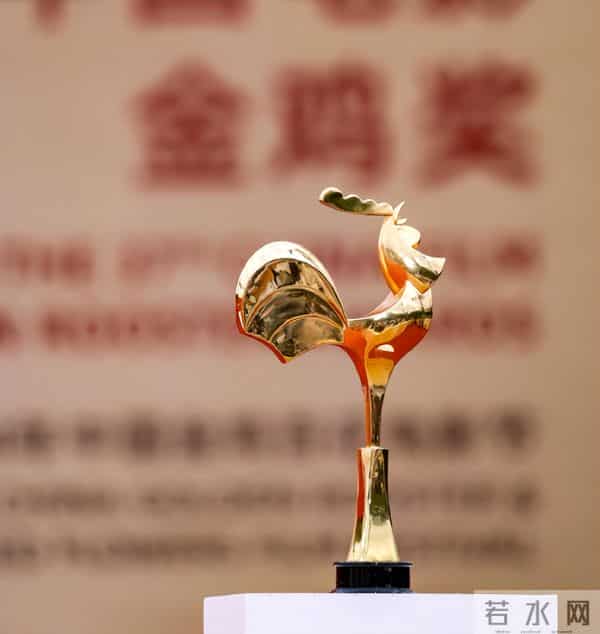 演都不演了,王晶曝易烊千玺拿奖内幕 彻底撕开了内娱的“遮羞布”