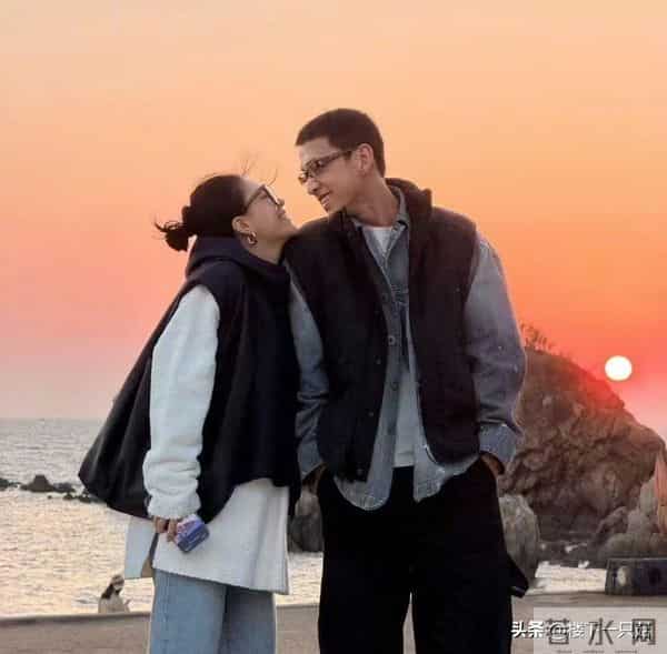 李嘉格疑似恋情曝光 谈小9岁阳光型男 日常甜蜜 网友：难怪车澈破防