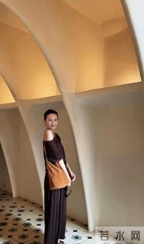 高圆圆生活写真自拍，太舒服了