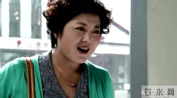 国家一级演员王茜华:45岁高龄为小丈夫生儿子,她后悔了吗?