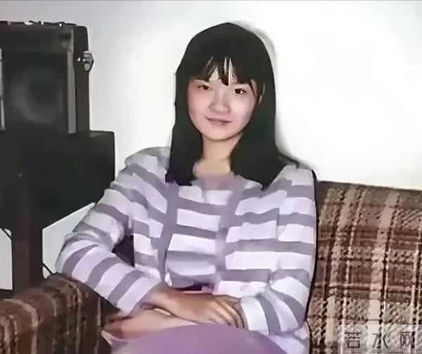 洪晃也没想到，19年前领养的女儿，如今竟成了她最大的依靠！