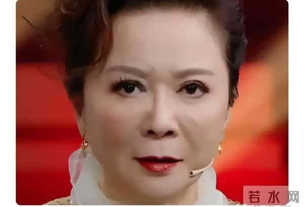 再有钱也没用，64岁身价千万的蔡明，还不是要为39岁儿子操碎了心