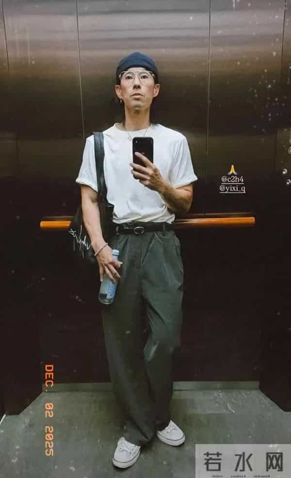 47岁吴建豪暴瘦40斤 1米8 100斤 尖嘴猴腮像老头 老20岁