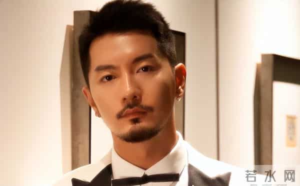 出道13年不温不火，在韩国当了8年练习生，如今终于靠着肖战走红