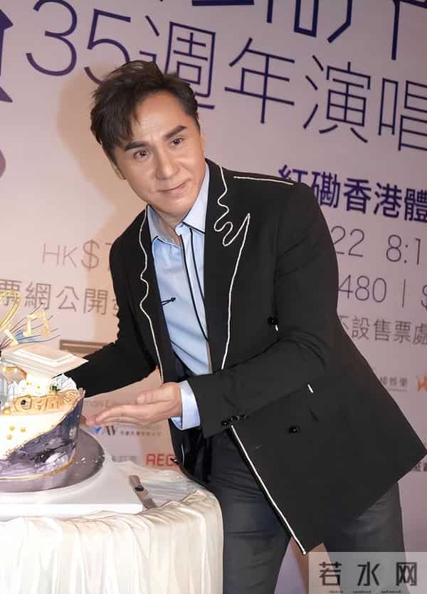 红过毛宁，错过周慧敏，移居加拿大后至今未婚，64岁的他后悔吗？