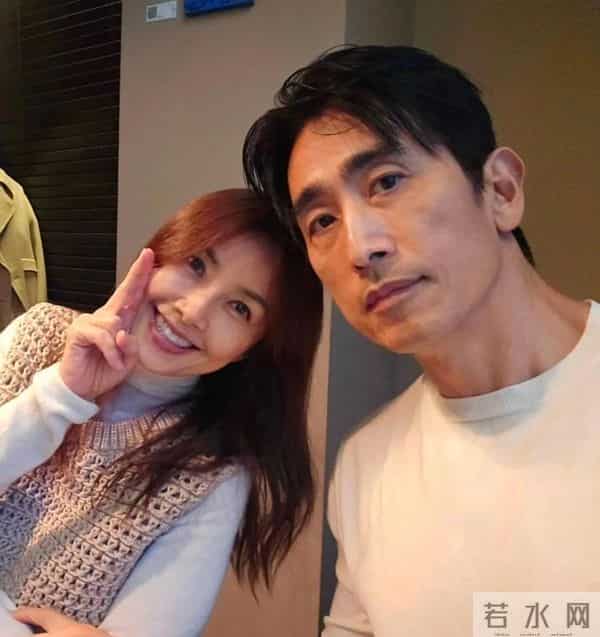 车仁表长子结婚,他和申爱罗出席儿子婚礼,58岁车仁表有儿媳妇了