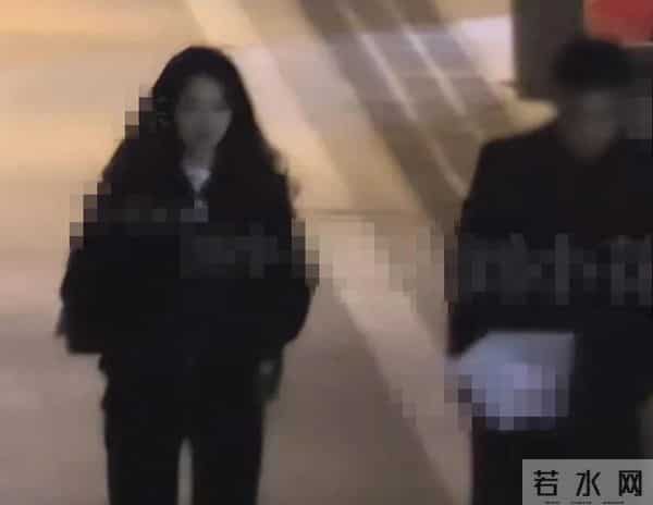 张佳宁恋情曝光！高富帅男友拎包陪开工接下班，街边争吵哄她好久