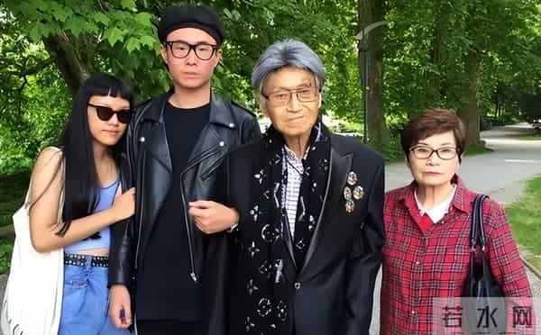 2018年，我国著名主持人赴瑞士安乐死，笑着举杯：需要1口闷吗？