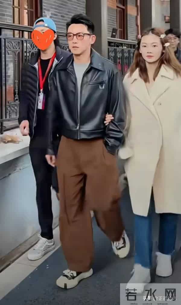 半个娱乐圈的综艺咖都在这桌 跑男 爱情公寓十年后再重聚破不和传闻