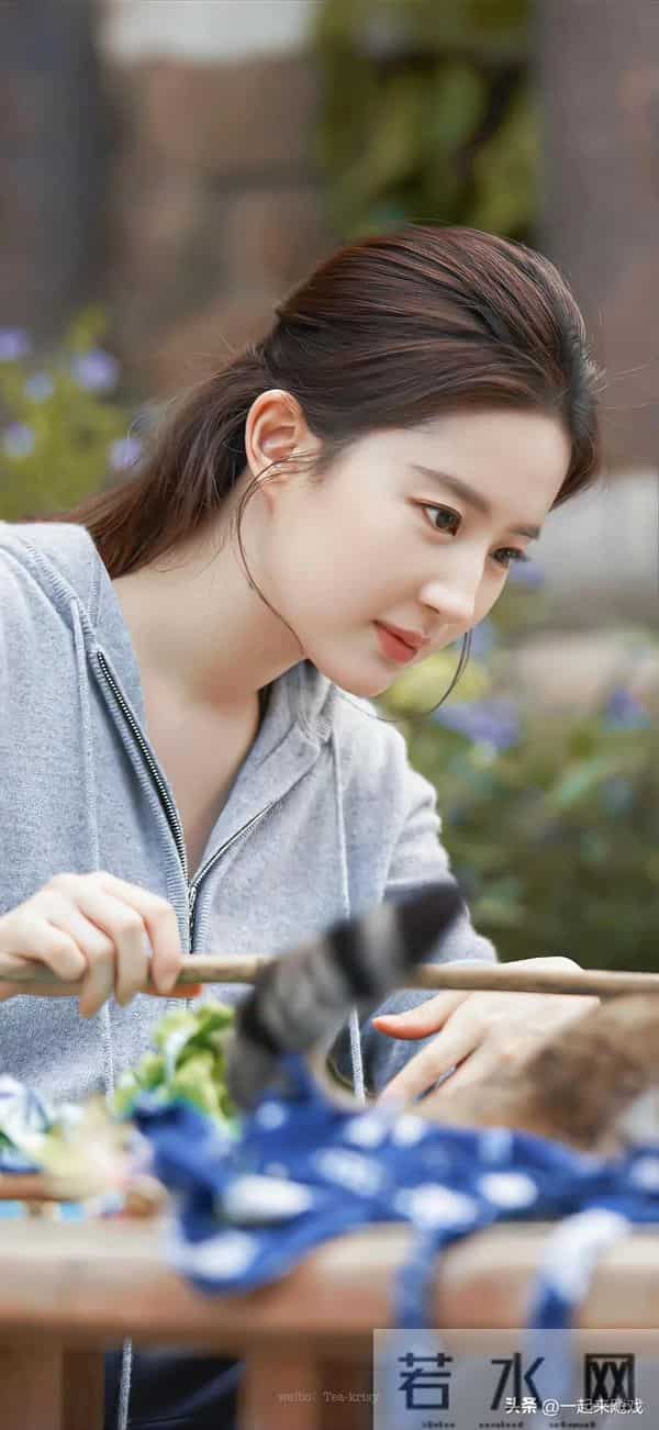 刘亦菲的美,清冷仙气,美得人不敢靠近