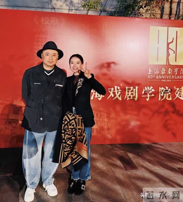 53岁徐峥没有想到 因为母校上戏理发阿姨的一句喊话 实现了口碑暴增