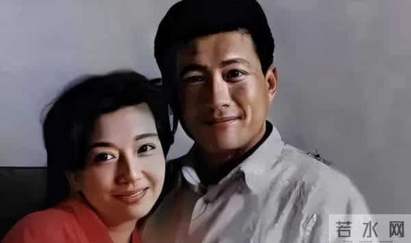 57岁江珊现状曝光！脸垮嘴斜，满头白发，一代女神终是迟暮