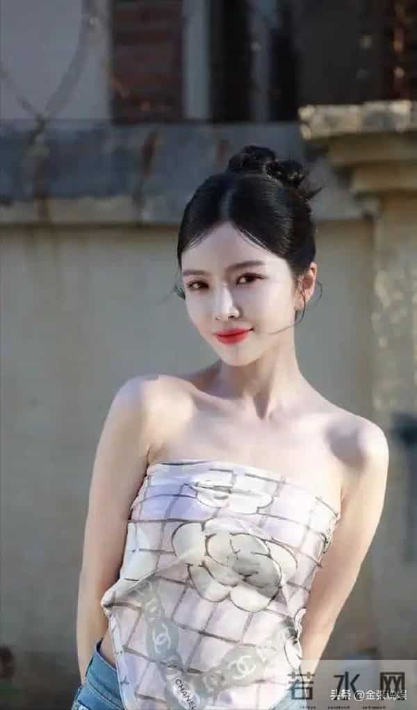 王灿晒胖了16斤自拍照!肚子赘肉藏不住,杜淳忙帮搭配衣服好奢华