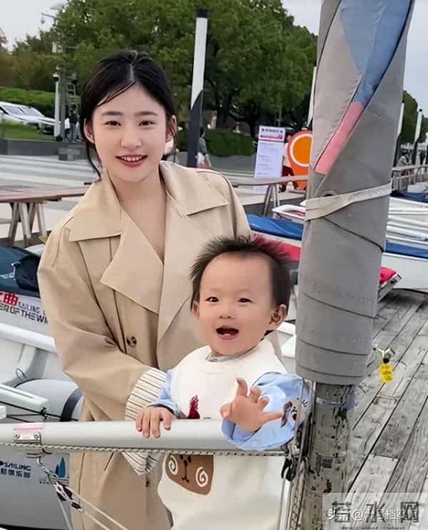 与王思聪分手，黄一鸣被传“怀孕” 有新男友后的发言全是“内涵”