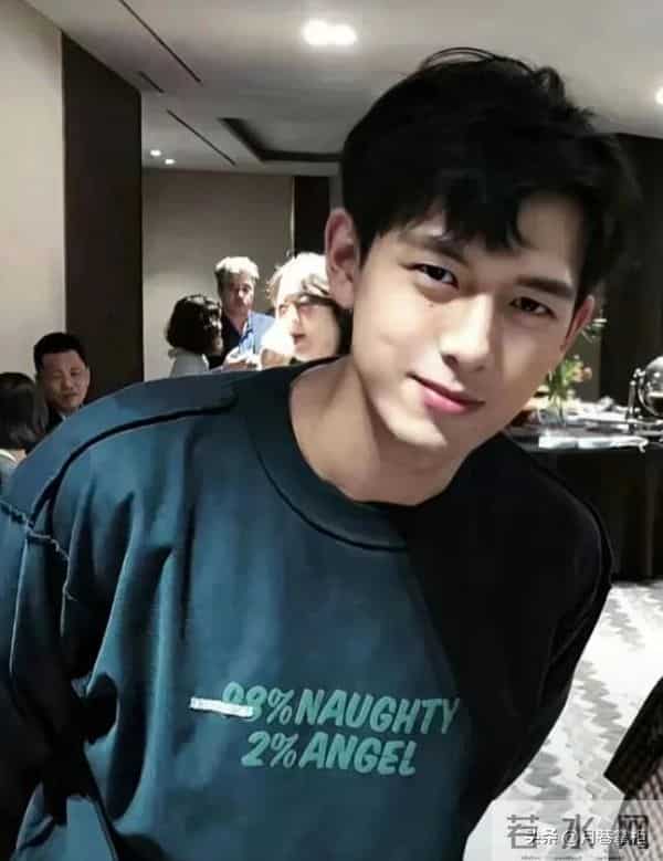 悬着的心终于放下了，从顶流到销声匿迹的李现，已走上了另一条路