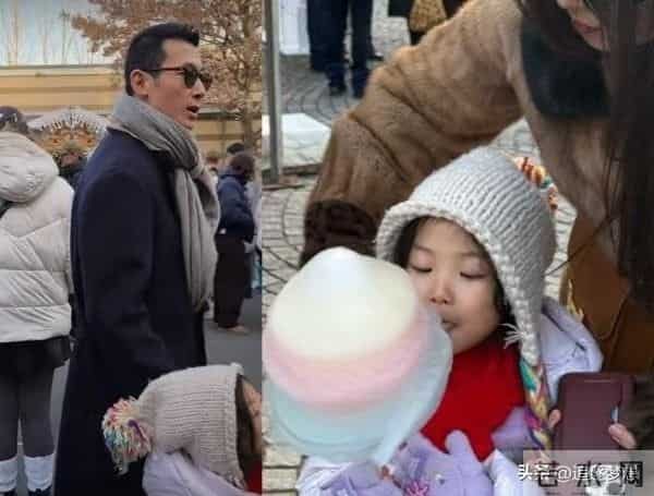 朱珠一家三口北京逛圣诞集市 朱珠挤开老公真相大白 两口子笑翻网友