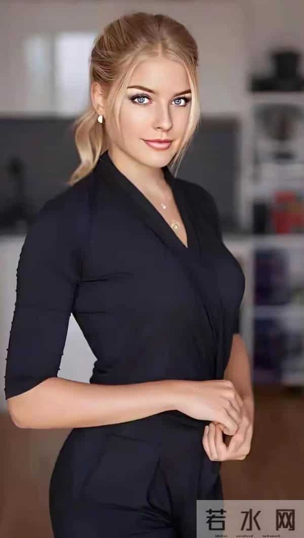 北美大陆第一女神，金发碧眼，体态丰腴，给人印象深刻