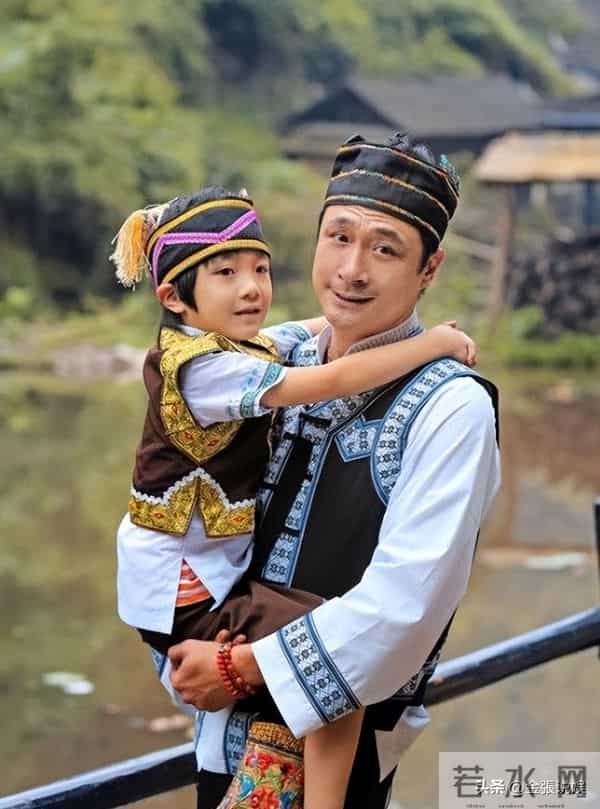 嫁给吴镇宇23年没做过饭，53岁仍似少女，她堪称最美的女星