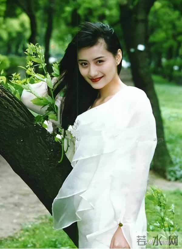 年轻时候的 陈德容