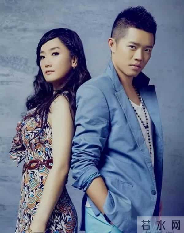 看破不说破,“手表风波”5个月后再看曾毅和玲花,答案一目了然