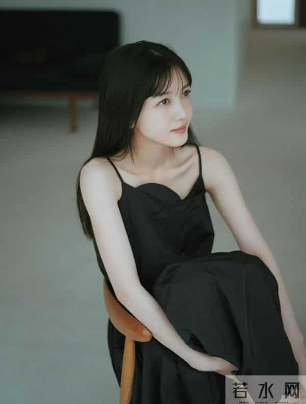 久保史绪里，偶像时期最后的杂志写真