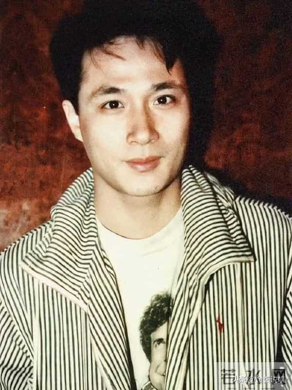 嫁给吴镇宇23年没做过饭，53岁仍似少女，她堪称最美的女星